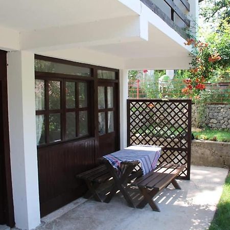Apartman Nesa Boracko Jezero Konjic Exterior foto